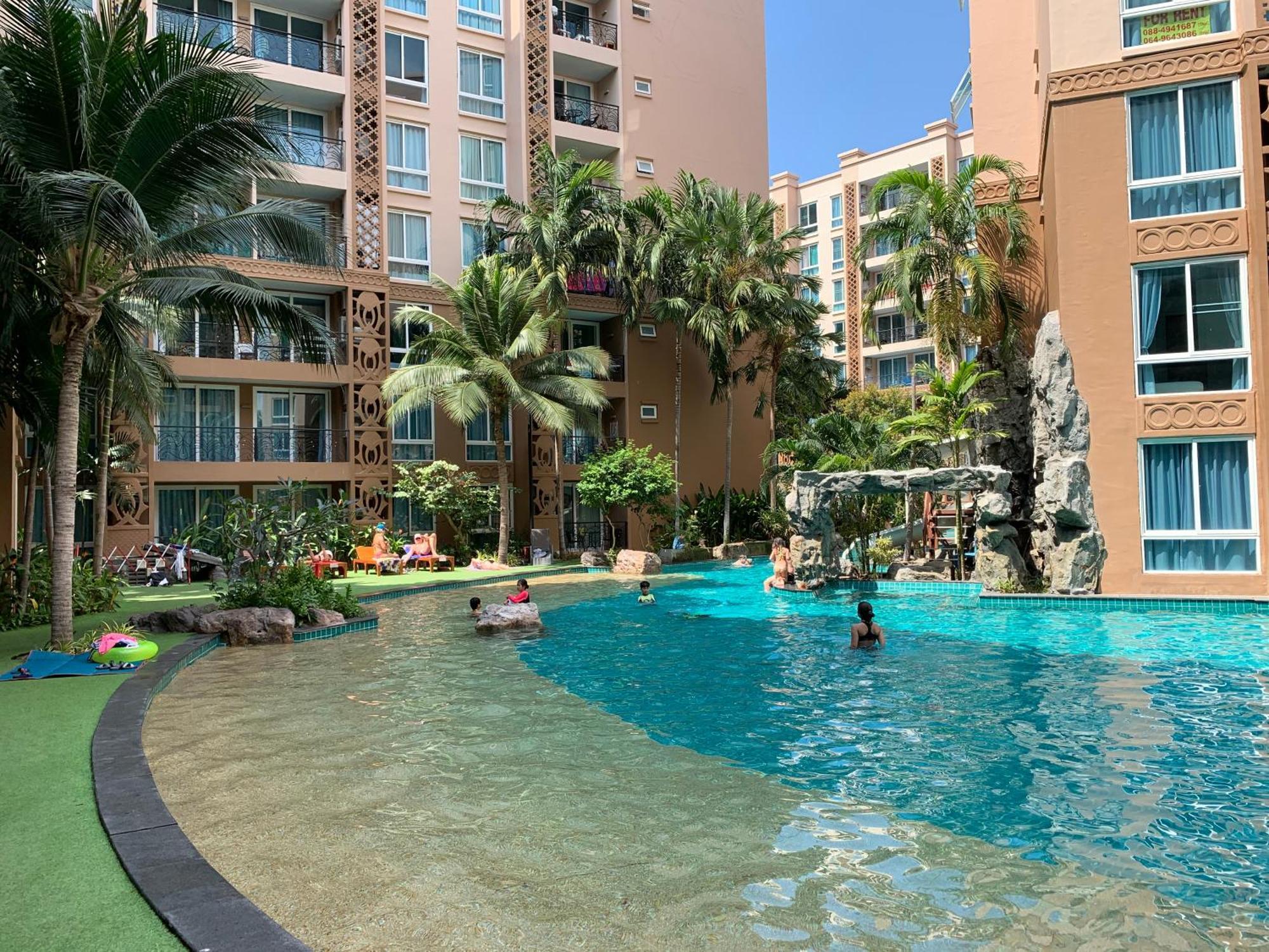 Atlantis Condo Resort Haat Jomtien Eksteriør bilde