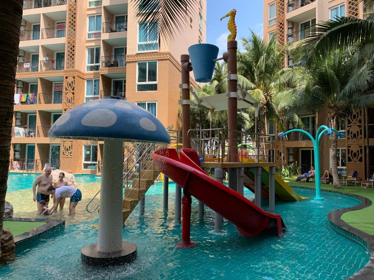Atlantis Condo Resort Haat Jomtien Eksteriør bilde