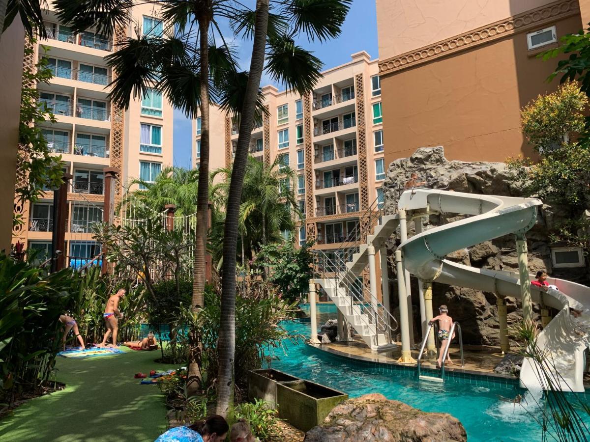 Atlantis Condo Resort Haat Jomtien Eksteriør bilde