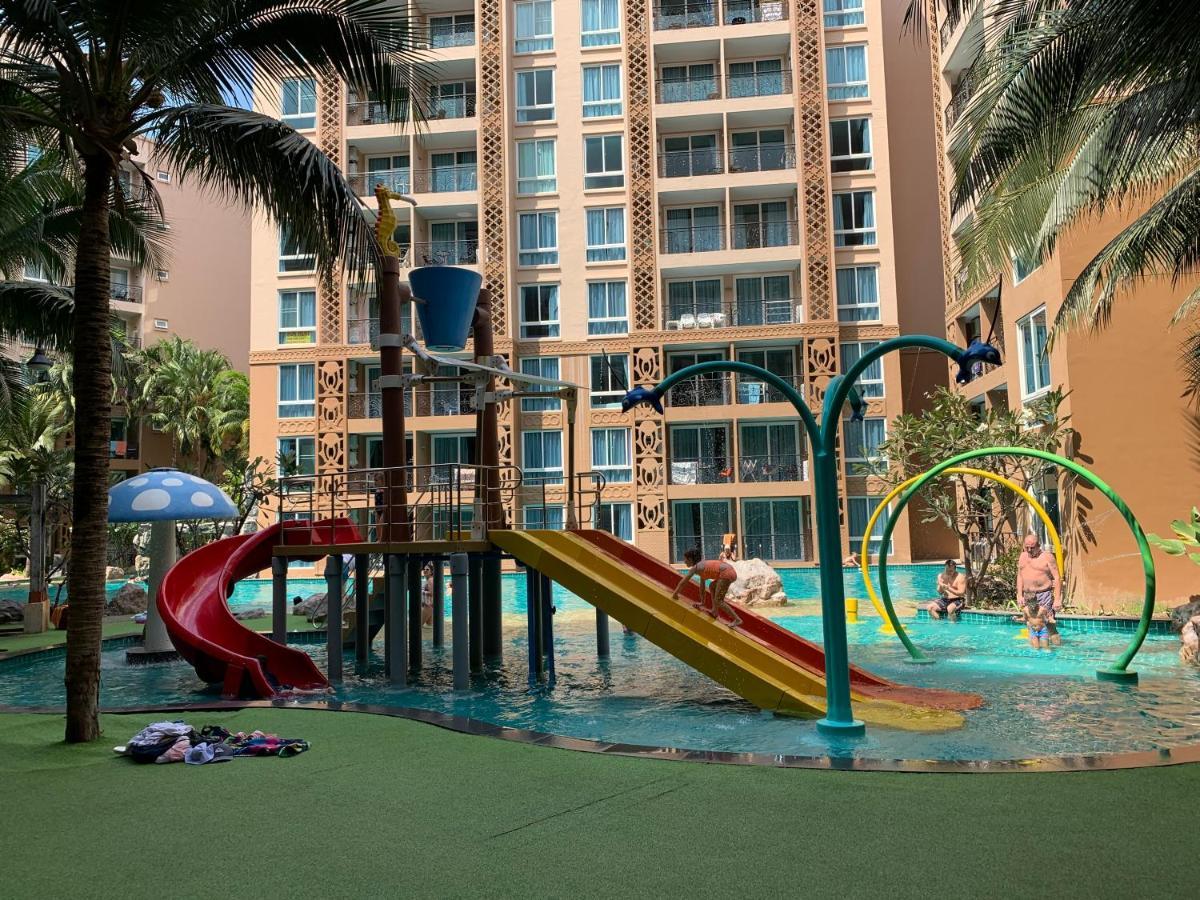 Atlantis Condo Resort Haat Jomtien Eksteriør bilde