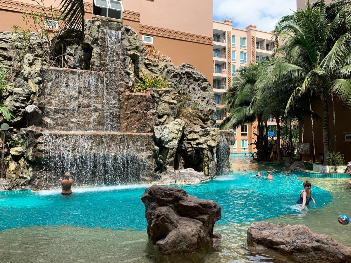 Atlantis Condo Resort Haat Jomtien Eksteriør bilde