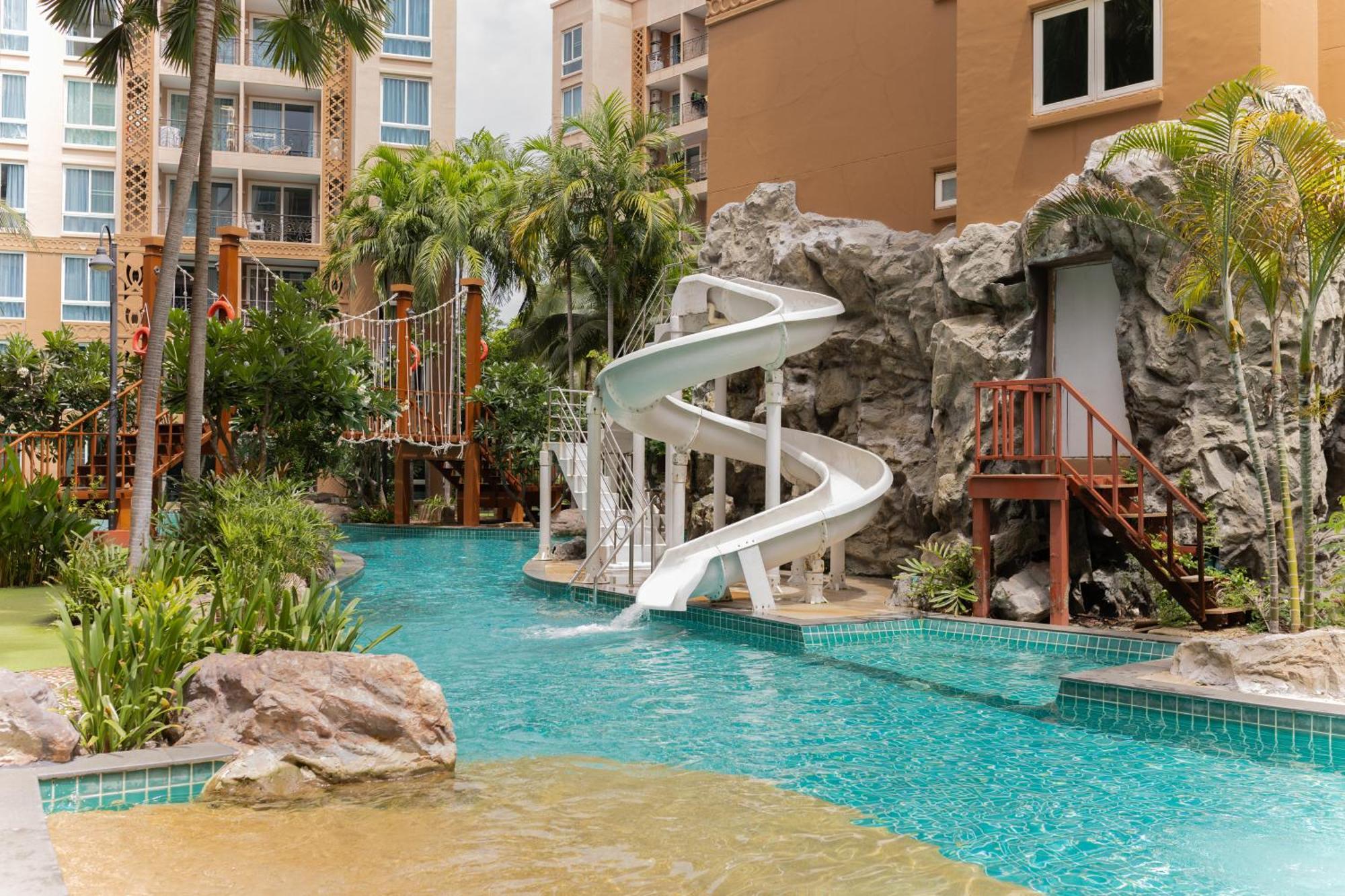 Atlantis Condo Resort Haat Jomtien Eksteriør bilde