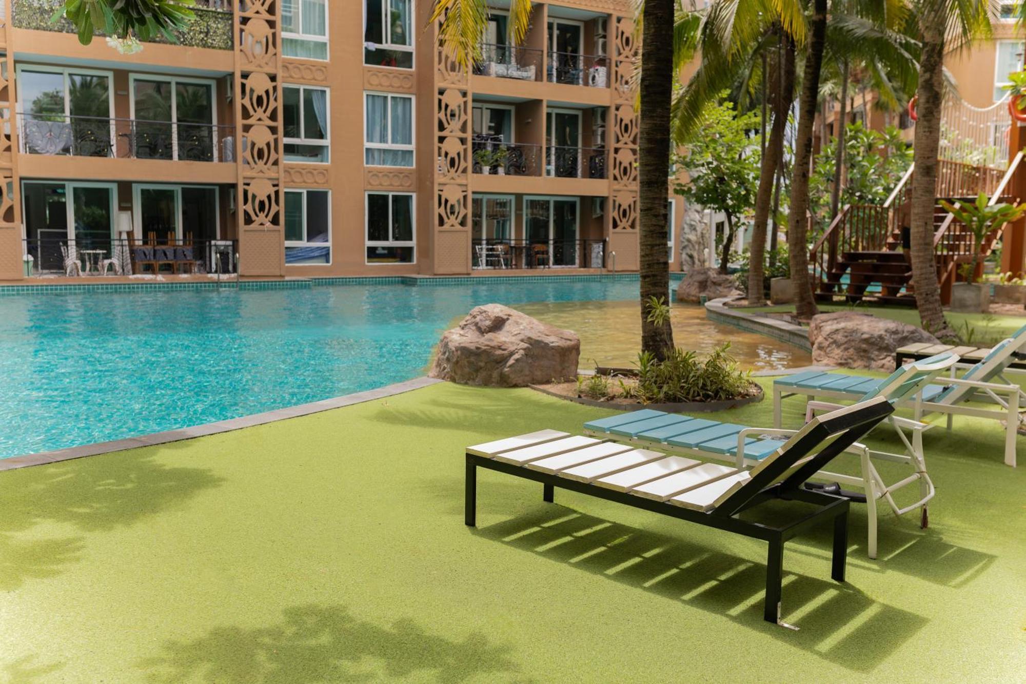 Atlantis Condo Resort Haat Jomtien Eksteriør bilde